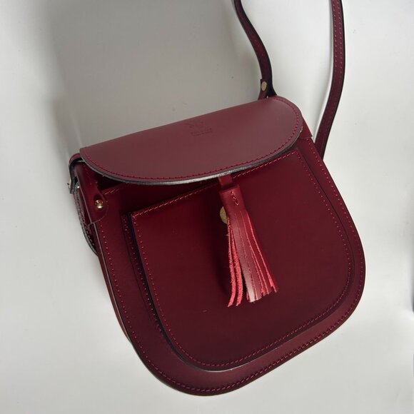 Red Leather crossbody Saddle Bag w/tassel - Picture 7 of 8